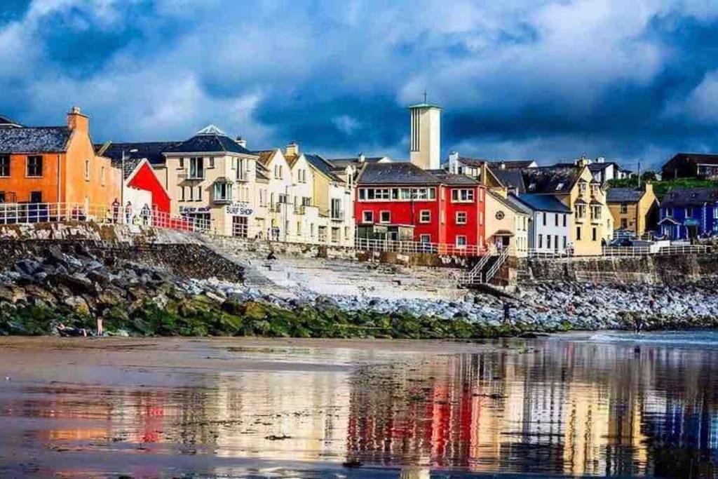 Village Centre Apartment Lahinch Exterior foto